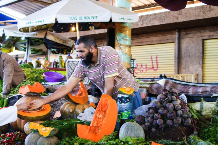 souk, bazaar, Maroccan market, pumpkins